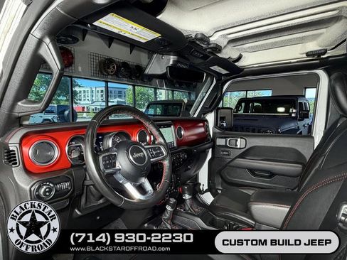 Used 2021 Jeep Gladiator Rubicon AWD/4WD image 16