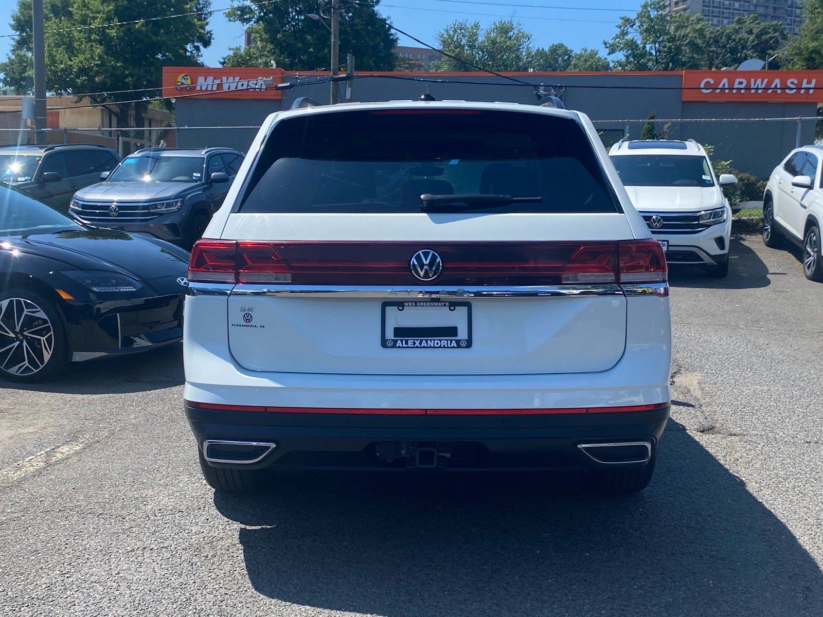 Certified 2024 Volkswagen Atlas SE FWD image 4