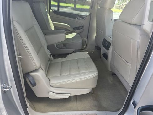 Used 2017 GMC Yukon XL Denali RWD image 14