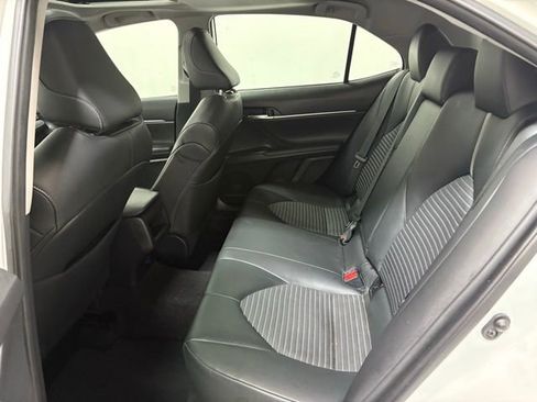 Used 2023 Toyota Camry SE image 18