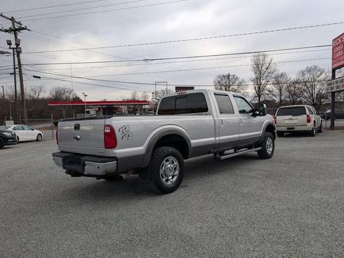 Used 2014 Ford F250 Lariat w/ Chrome Package image 7