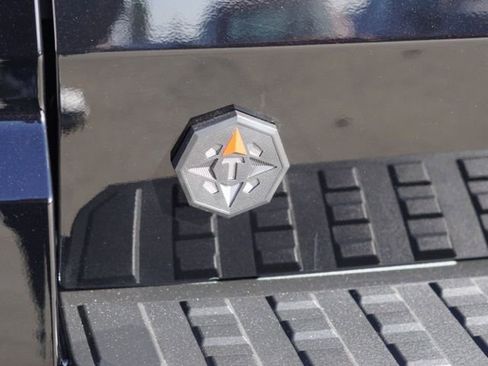 Used 2025 Toyota 4Runner Trailhunter image 17