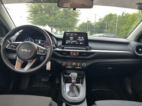 Used 2024 Kia Forte LXS FWD image 23