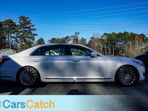 Used 2019 Genesis G90 5.0 Ultimate image 9