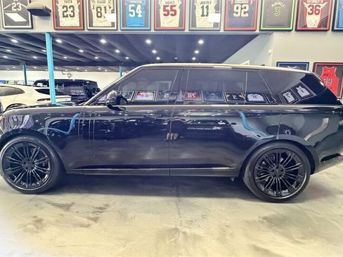 Used 2026 Land Rover Range Rover Long Wheelbase SE AWD/4WD image 8