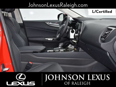 Used 2025 Lexus NX 250 FWD w/ Accessory Package (2T) image 3