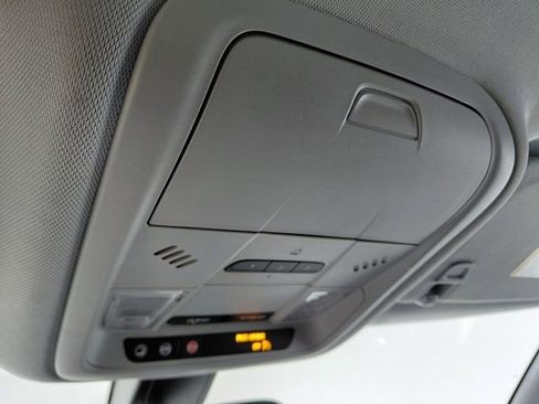 Used 2020 Chevrolet Blazer LT image 34