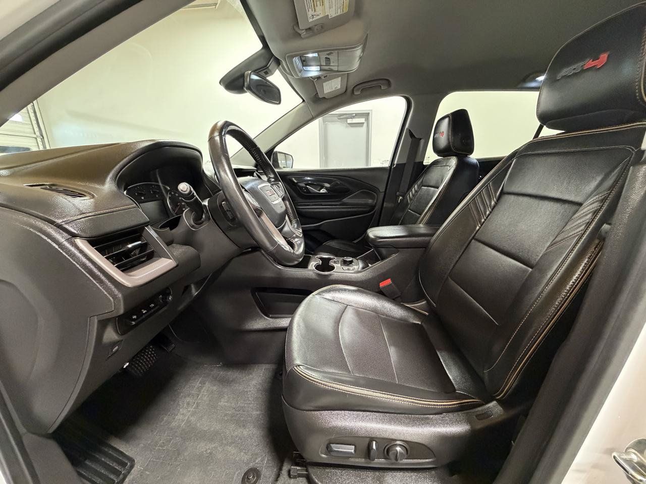 Used 2022 GMC Terrain AT4 w/ Tech Package AWD/4WD image 22