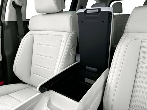 Certified 2025 Hyundai Santa Fe Calligraphy image 18