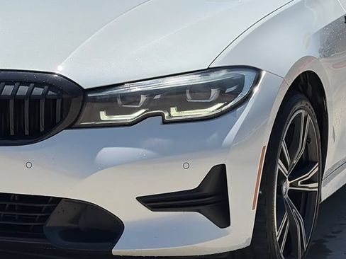 Used 2021 BMW 330i Sedan w/ Premium Package RWD image 4