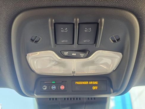 New 2026 Chevrolet Colorado ZR2 w/ Technology Package AWD/4WD image 35