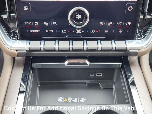 New 2026 GMC Yukon Denali Ultimate AWD/4WD image 15
