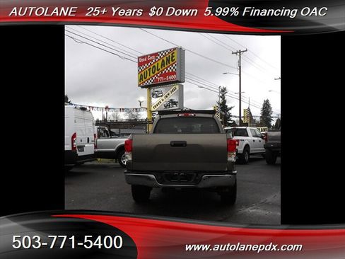 Used 2012 Toyota Tundra 4x4 CrewMax image 5