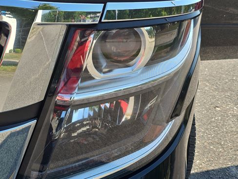 Used 2019 Chevrolet Tahoe Premier w/ Premier Plus Edition AWD/4WD image 33