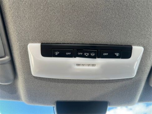 New 2025 Nissan Kicks Play S image 16