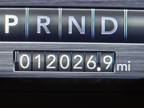 Used 2023 RAM 2500 Laramie w/ Night Edition image 39