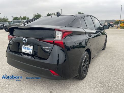 Used 2022 Toyota Prius XLE AWD/4WD image 5