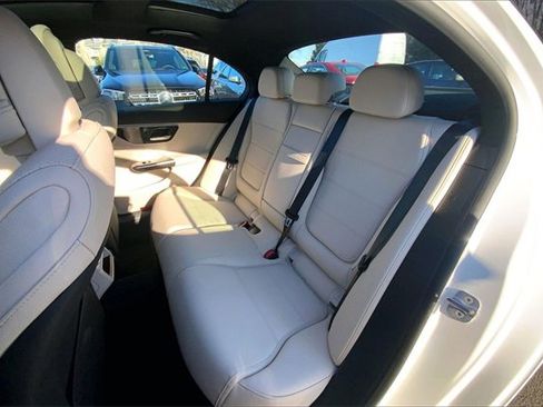 Used 2025 Mercedes-Benz C 300 4MATIC Sedan image 17