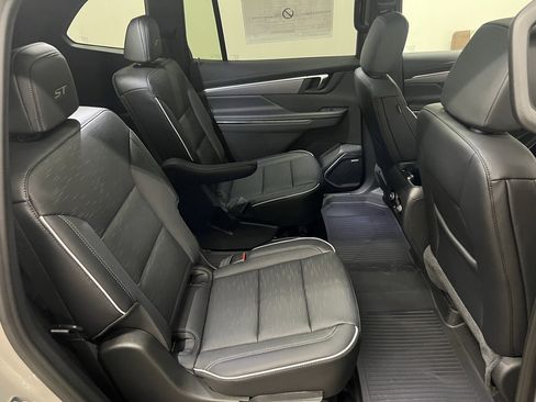 New 2026 Buick Enclave Sport Touring image 36