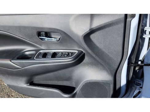 New 2025 Nissan Versa SR w/ Trunk Package image 12