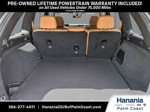 Used 2025 Jeep Grand Cherokee Summit AWD/4WD image 14