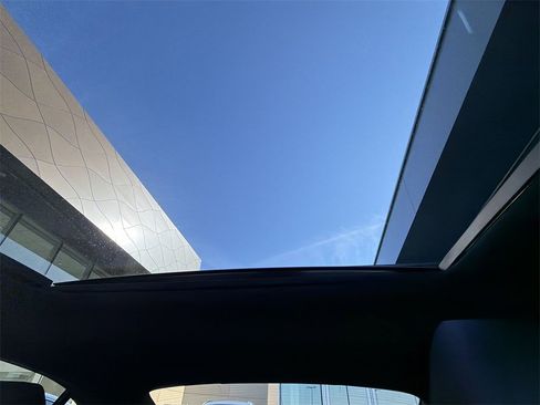 Used 2025 Genesis G70 3.3T Advanced w/ Sport Prestige Package image 16