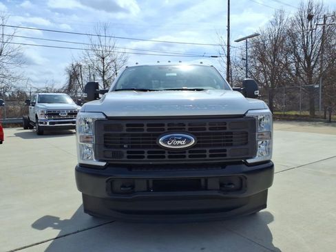 New 2026 Ford F350 XL image 2