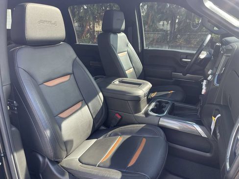 Used 2022 GMC Sierra 2500 AT4 w/ AT4 Premium Plus Package AWD/4WD image 29