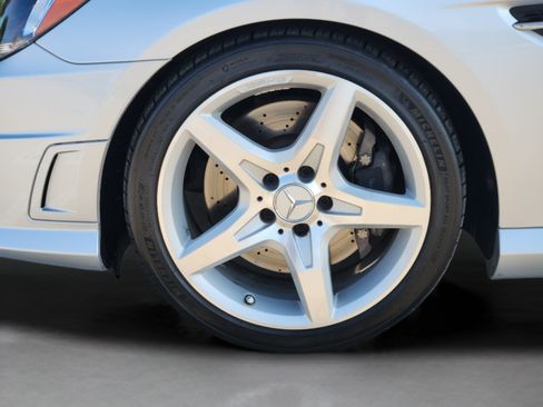 Used 2014 Mercedes-Benz SLK 350 image 37