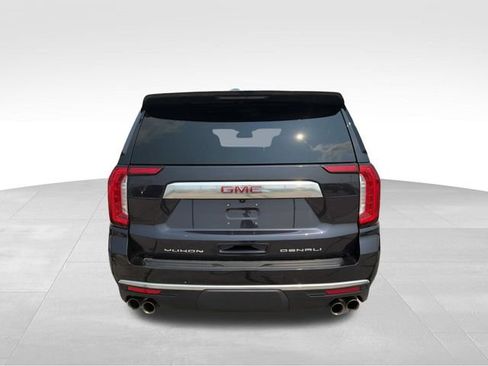 Used 2024 GMC Yukon Denali AWD/4WD image 7