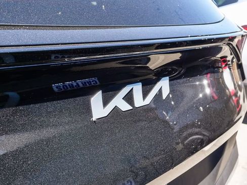 Used 2024 Kia Sportage EX FWD image 12