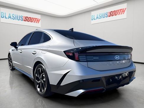 Used 2025 Hyundai Sonata SEL AWD/4WD image 5