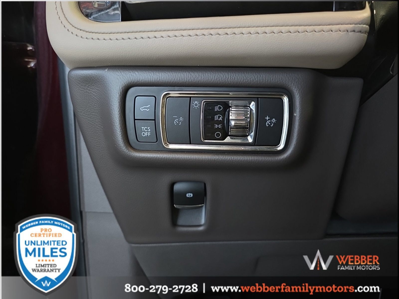 Used 2023 Lincoln Nautilus Reserve w/ Luxury Package AWD/4WD image 21