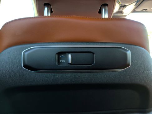 Certified 2024 BMW X5 xDrive40i w/ Premium Package image 37