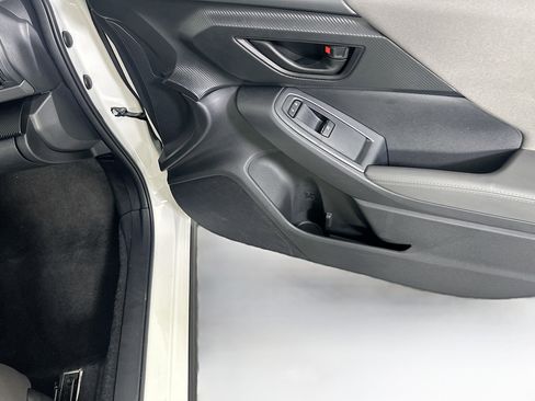 Used 2024 Subaru Crosstrek 2.0i Premium image 30