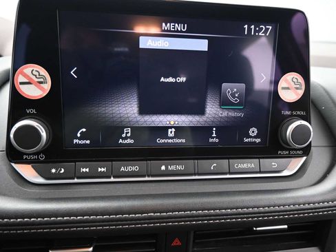 Used 2023 Nissan Rogue S image 17