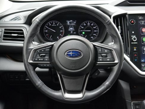 Used 2023 Subaru Ascent Touring image 7