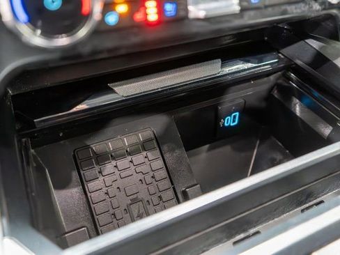 Used 2024 Ford F250 Lariat w/ Lariat Ultimate Package image 36