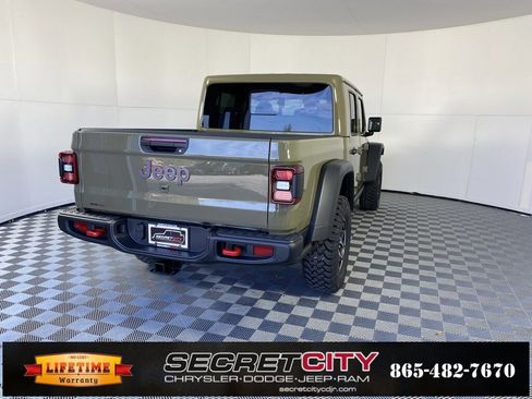 New 2026 Jeep Gladiator Rubicon image 7