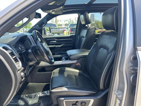 Used 2020 RAM 1500 Laramie w/ Sport Appearance Package AWD/4WD image 13
