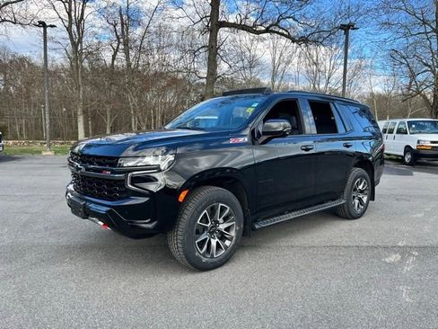 Used 2022 Chevrolet Tahoe Z71 w/ Off-Road Capability Package image 2