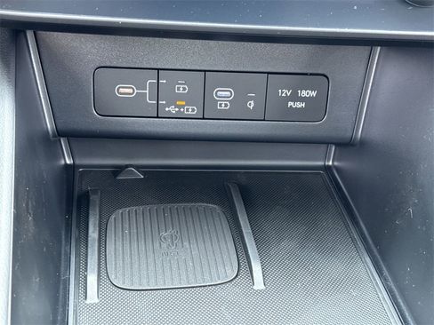 New 2025 Hyundai Sonata Limited image 21