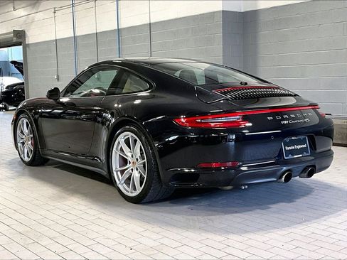 Used 2018 Porsche 911 Carrera 4S image 3