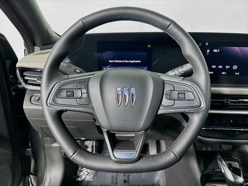 Used 2024 Buick Envista Avenir FWD image 11