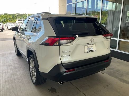 Used 2023 Toyota RAV4 XLE Premium FWD image 20