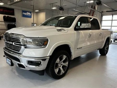 Used 2022 RAM 1500 Laramie w/ Off Road Group image 7