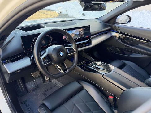 Used 2026 BMW 530i xDrive AWD/4WD image 24
