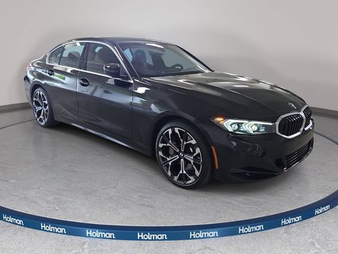 Used 2026 BMW 330i Sedan w/ Convenience Package RWD image 4