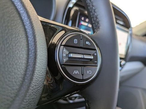 Used 2025 Kia Soul EX image 23