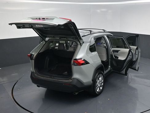 Used 2023 Toyota RAV4 XLE Premium image 23